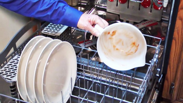 Dishwasher does not wash dishes properly